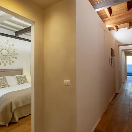 - Santospirito Exclusive Apartmán Florencie